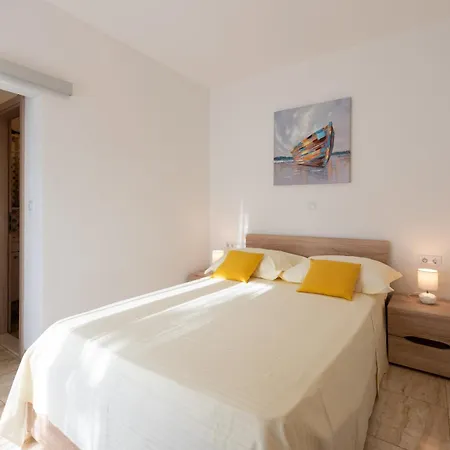 Happy Days 公寓 特罗吉尔