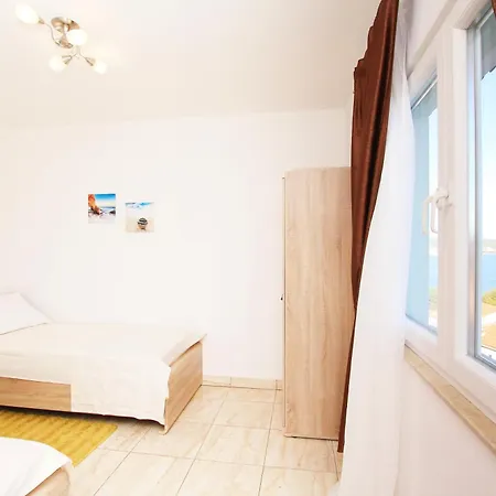 Happy Days Apartman *