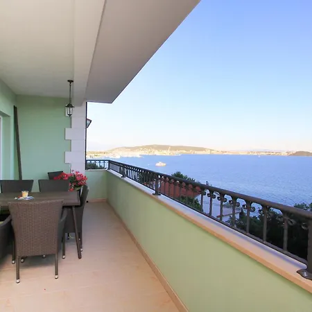 Happy Days Apartman Trogir