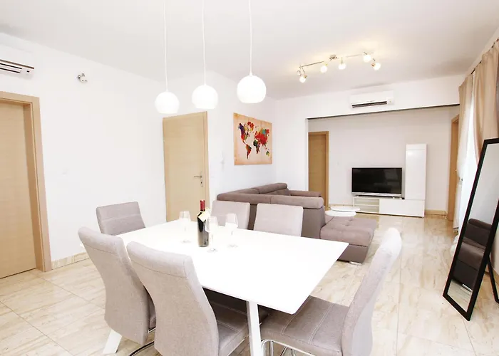 Happy Days Appartement *